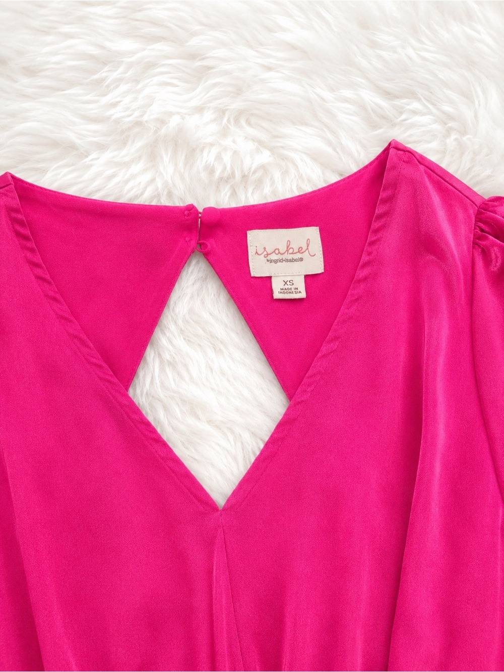 Isabel by Ingrid & Isabel Hot Pink Satin Blouse XS Puff Sleeve Babydoll V Neck - Picture 2 of 3